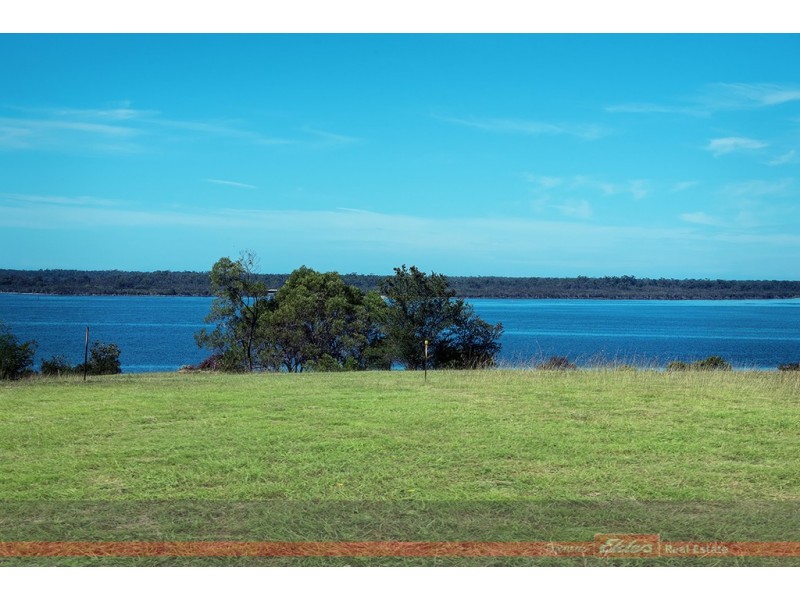 32 Plateau Avenue, Metung VIC 3904