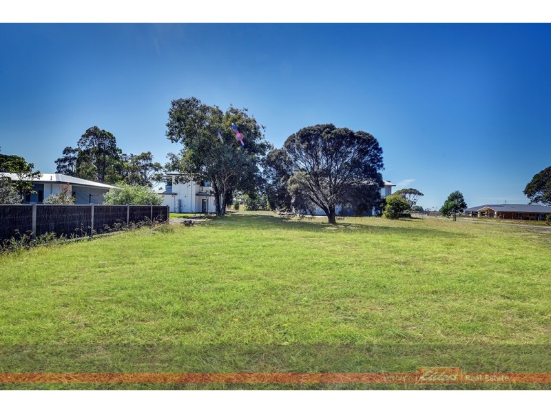 32 Plateau Avenue, Metung VIC 3904