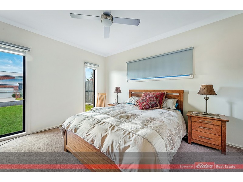 22 Hill Crest Way, Lake Tyers Beach VIC 3909