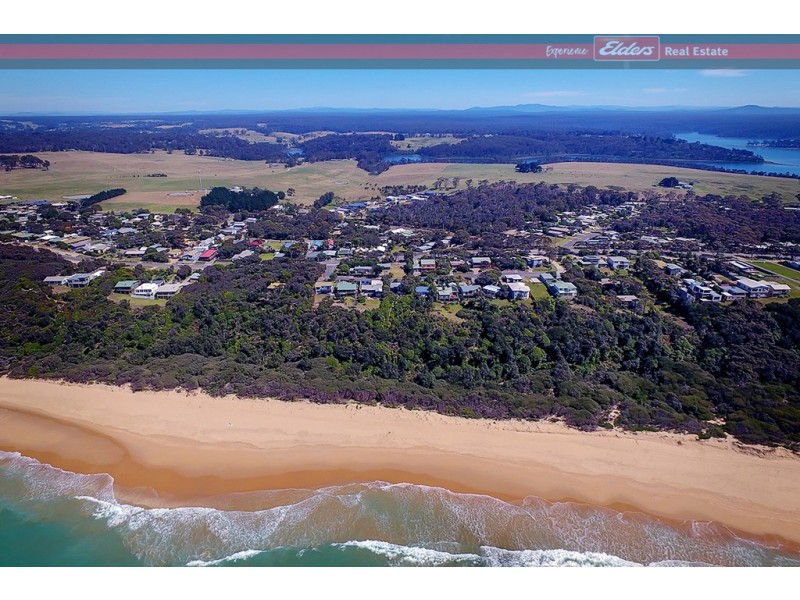 22 Hill Crest Way, Lake Tyers Beach VIC 3909
