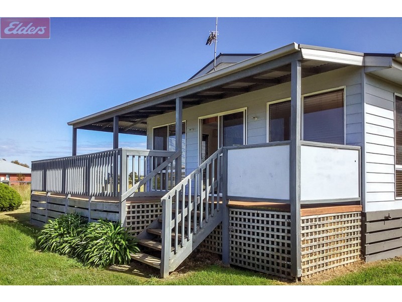 7 Brolga Grove, Metung VIC 3904