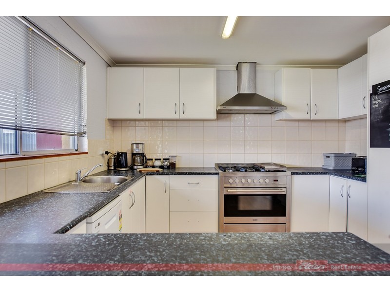 20 Leurimah Court, Lakes Entrance VIC 3909