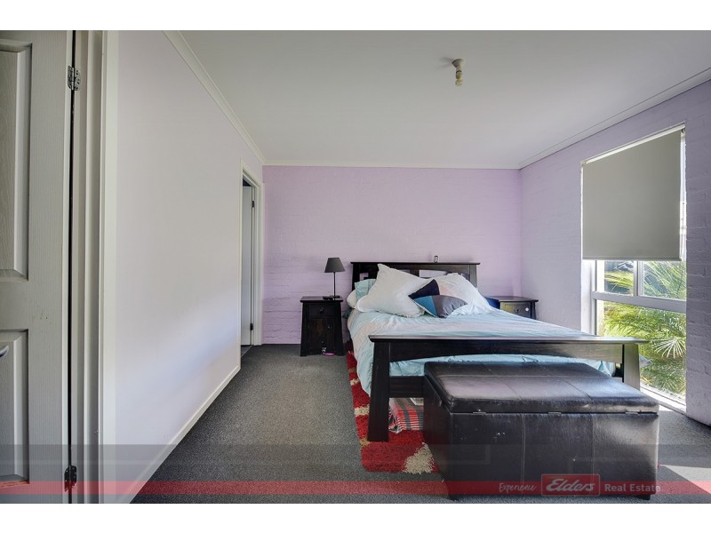 20 Leurimah Court, Lakes Entrance VIC 3909