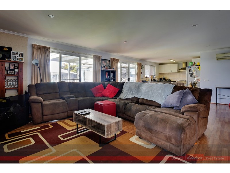 20 Leurimah Court, Lakes Entrance VIC 3909