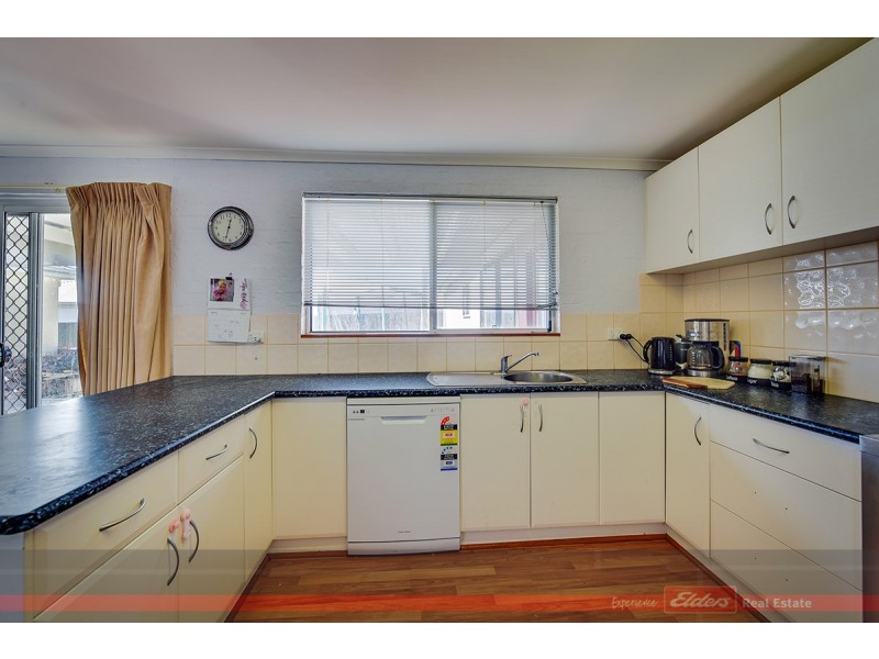 20 Leurimah Court, Lakes Entrance VIC 3909