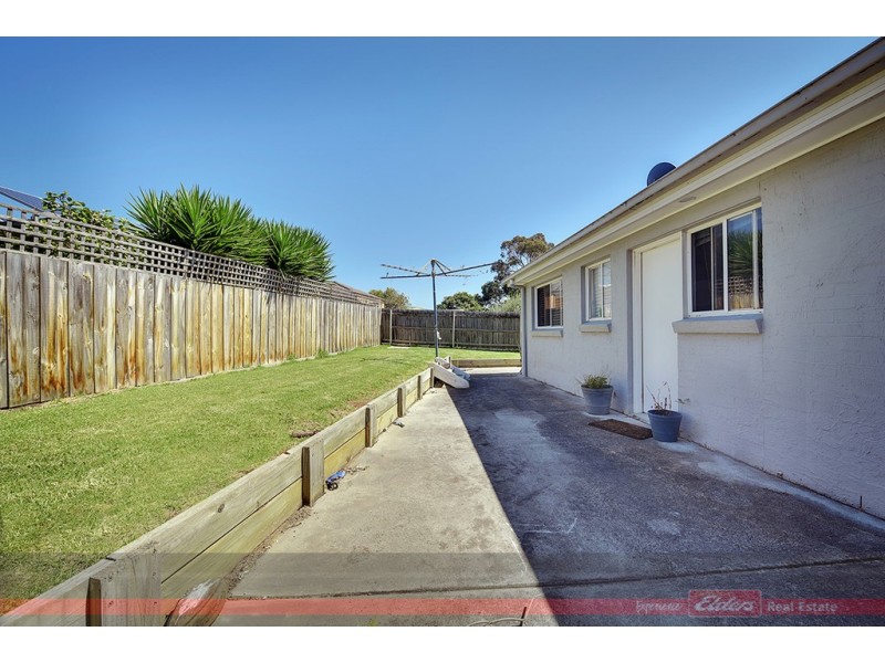 20 Leurimah Court, Lakes Entrance VIC 3909