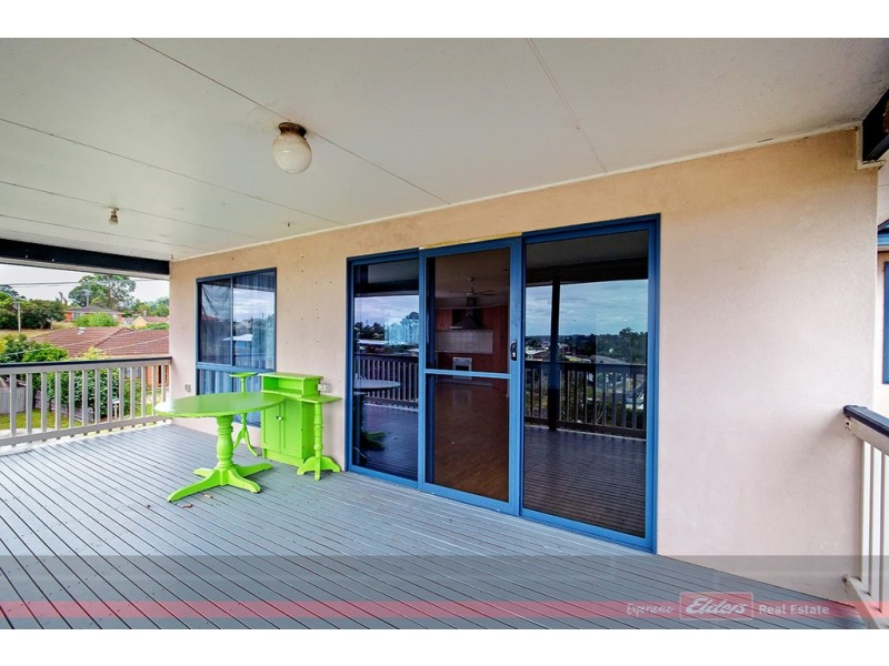 27 Abalone Avenue, Lakes Entrance VIC 3909