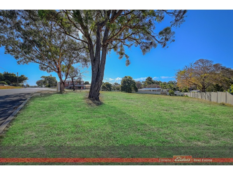 65 Hazel Road, Lakes Entrance VIC 3909