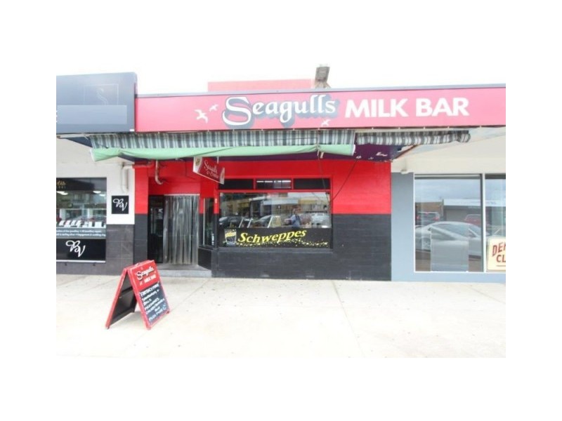 16 MYER STREET, Lakes Entrance VIC 3909