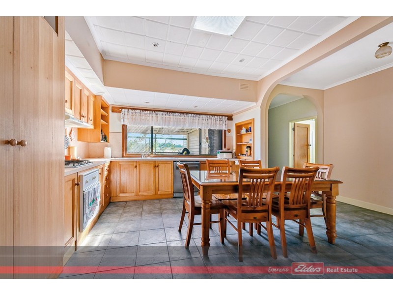 21 Hazel Road, Kalimna VIC 3909