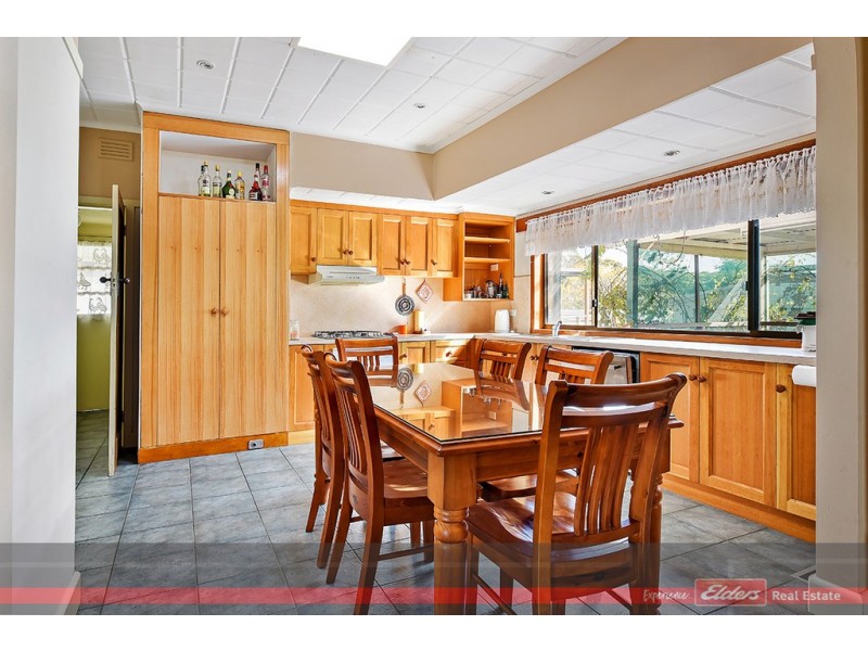 21 Hazel Road, Kalimna VIC 3909