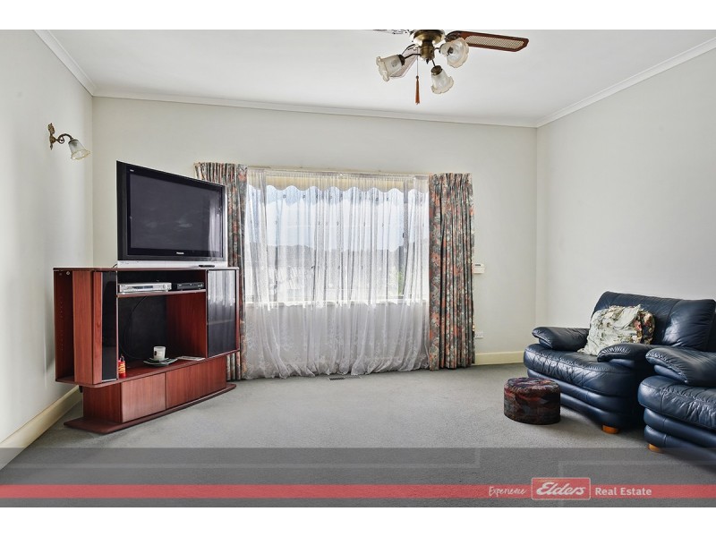21 Hazel Road, Kalimna VIC 3909