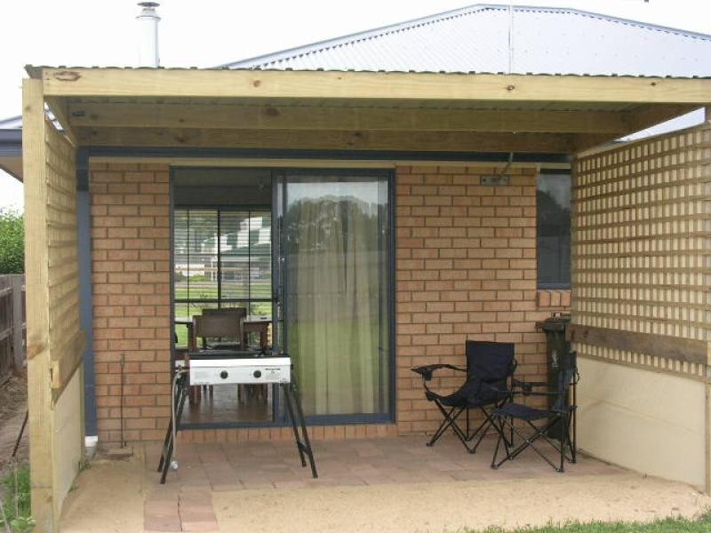 56 Palmers Road, Lakes Entrance VIC 3909