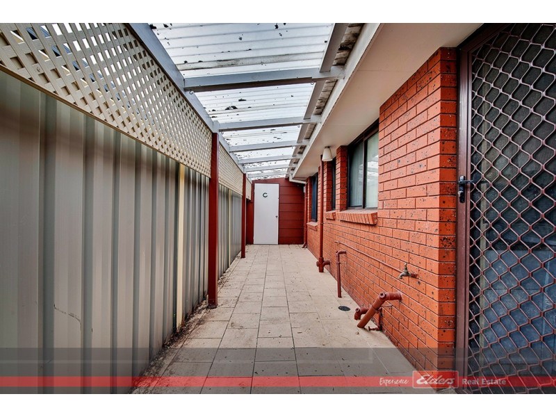 2/6 ROWE STREET, Lakes Entrance VIC 3909