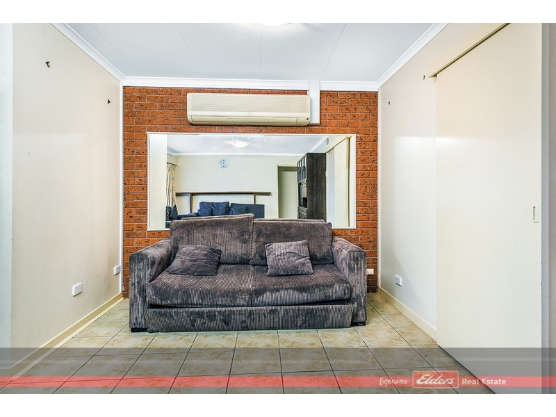 2/6 ROWE STREET, Lakes Entrance VIC 3909