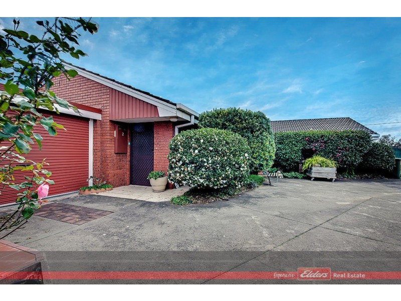 2/6 ROWE STREET, Lakes Entrance VIC 3909