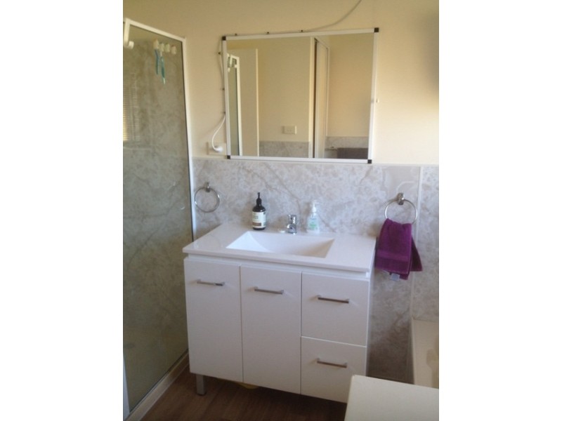 7 Webb Court, Lakes Entrance VIC 3909