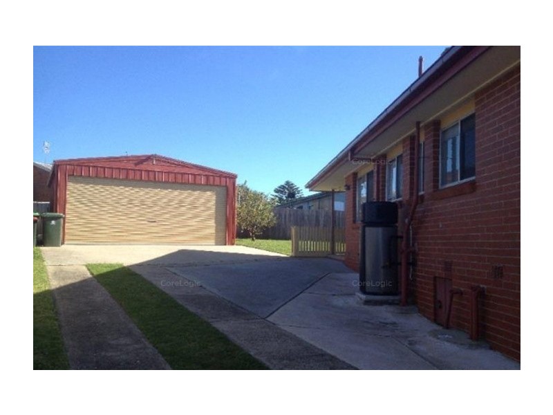 7 Webb Court, Lakes Entrance VIC 3909