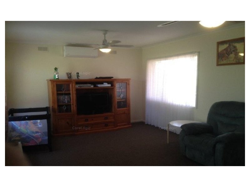 7 Webb Court, Lakes Entrance VIC 3909