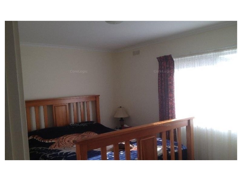 7 Webb Court, Lakes Entrance VIC 3909