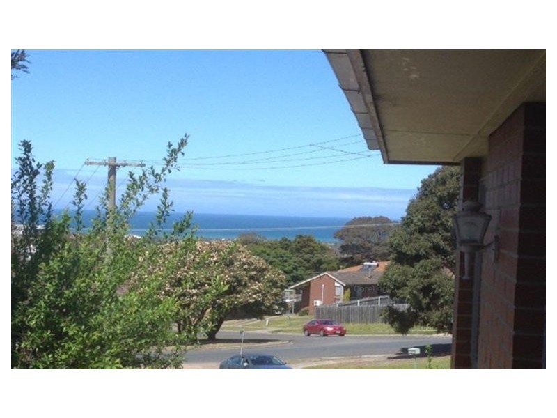 7 Webb Court, Lakes Entrance VIC 3909