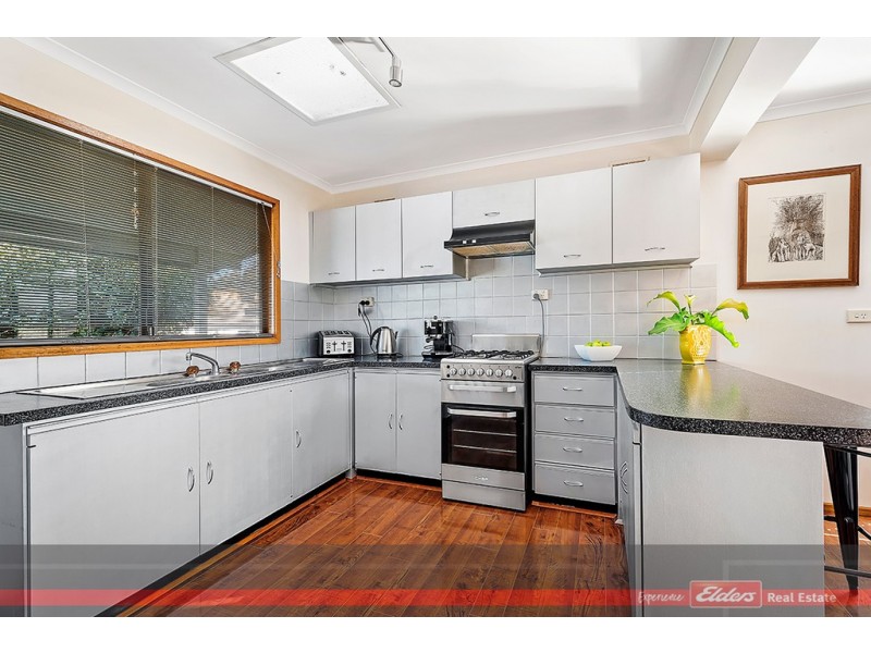 7 Bassett Road, Lakes Entrance VIC 3909