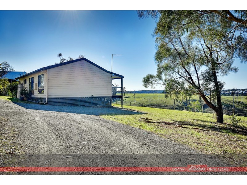 135 ALBATROSS ROAD, Kalimna VIC 3909