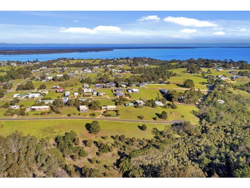 10C-12 Kookaburra Avenue, Metung VIC 3904