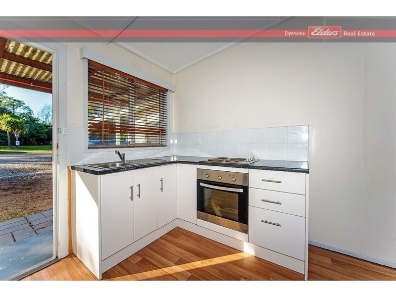 1/64 Robertsons Road, Kalimna West VIC 3909