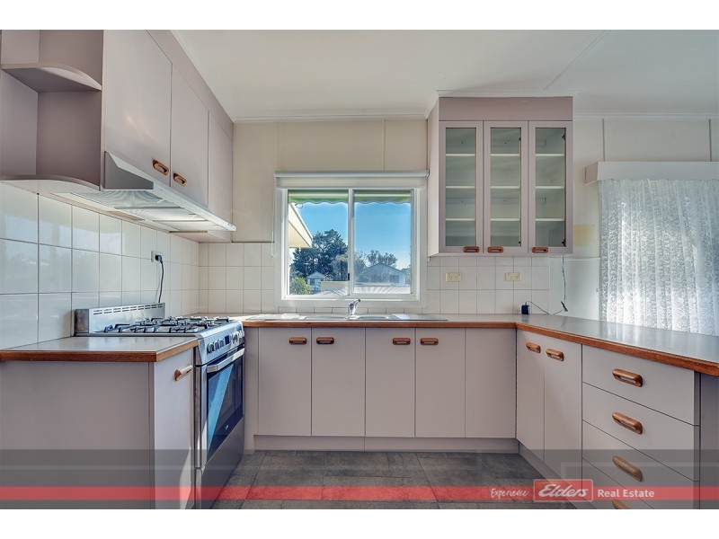 4 View Street, Lakes Entrance VIC 3909