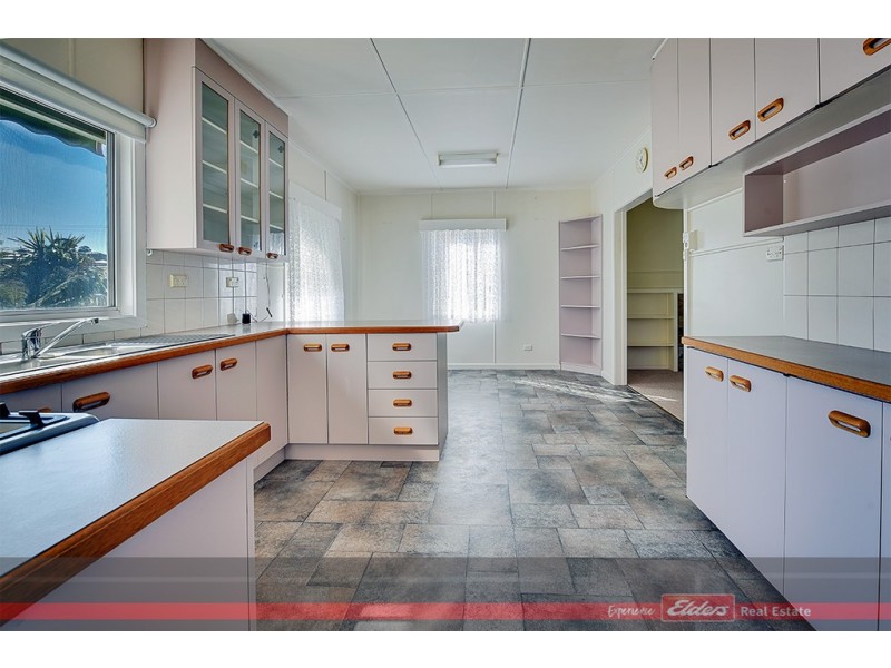 4 View Street, Lakes Entrance VIC 3909