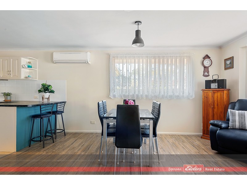 4/9 Bills Street, Lakes Entrance VIC 3909