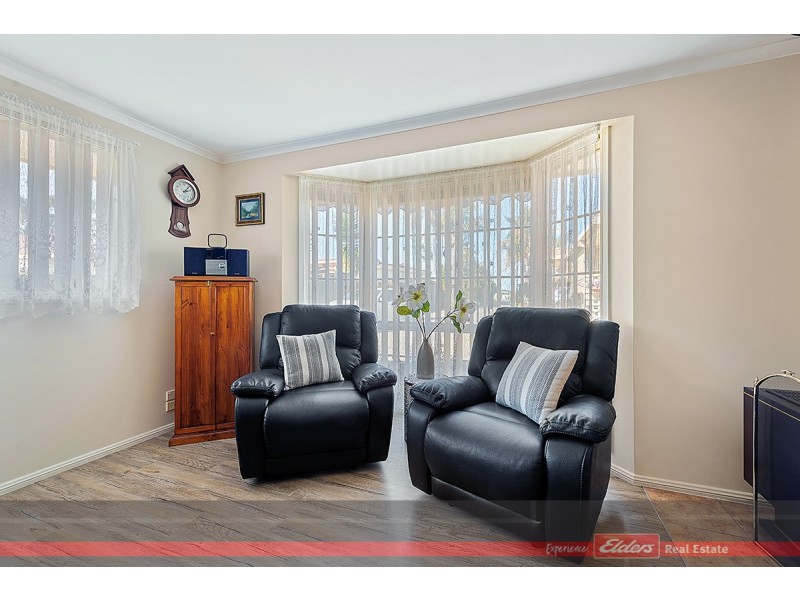 4/9 Bills Street, Lakes Entrance VIC 3909