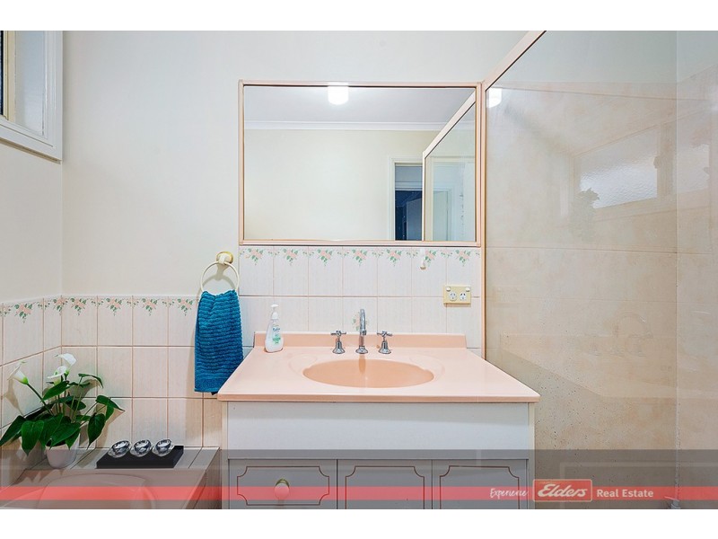 4/9 Bills Street, Lakes Entrance VIC 3909