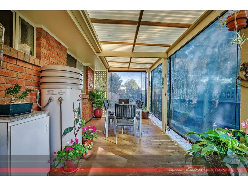 4/9 Bills Street, Lakes Entrance VIC 3909