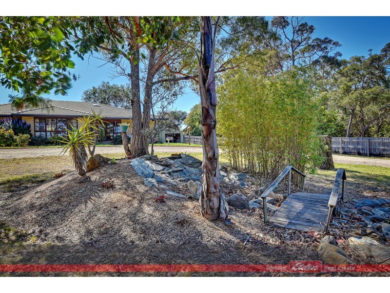 27 Laughtons Road, Kalimna VIC 3909