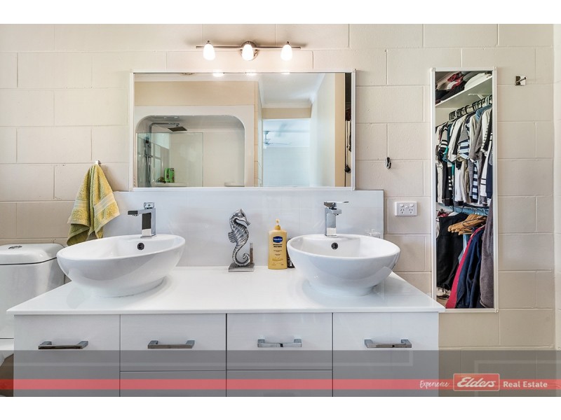 27 Laughtons Road, Kalimna VIC 3909