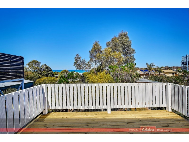 22 Lakeside Drive, Lake Tyers Beach VIC 3909