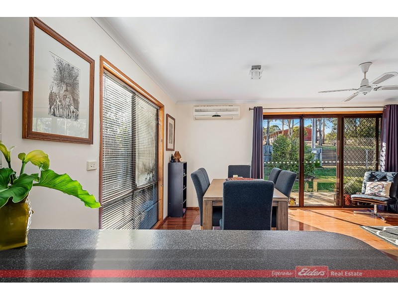7 Bassett Road, Lakes Entrance VIC 3909