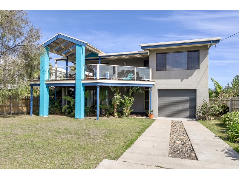 18 Lakeside Drive, Lake Tyers Beach VIC 3909