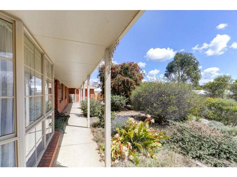 12 Margaret Court, Kalimna VIC 3909