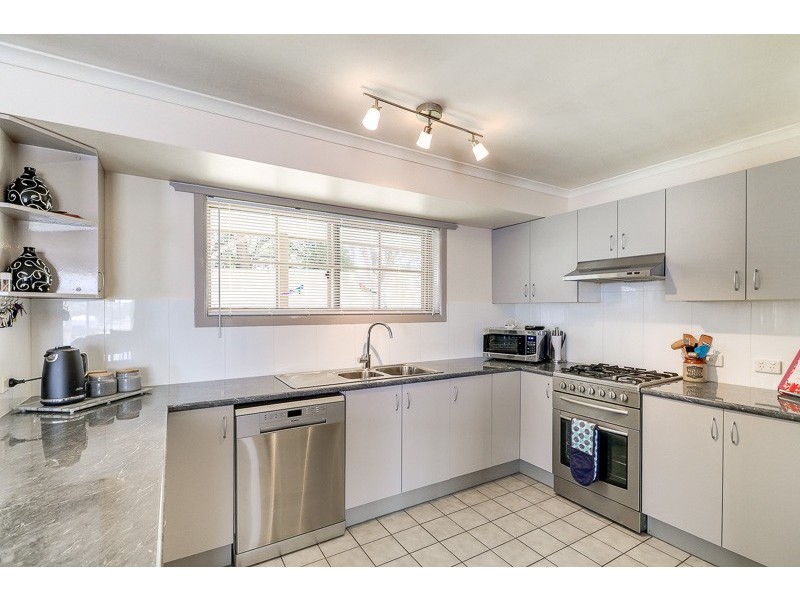 12 Margaret Court, Kalimna VIC 3909