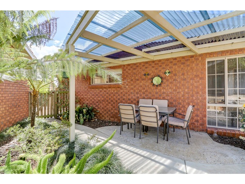 12 Margaret Court, Kalimna VIC 3909