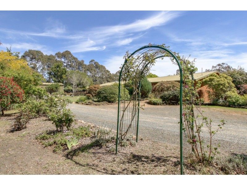 136 CORRINGLE ROAD, Newmerella VIC 3886