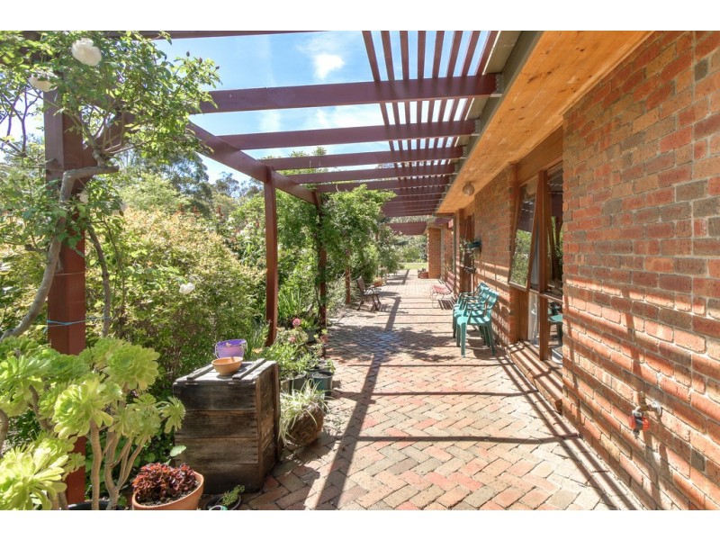 136 CORRINGLE ROAD, Newmerella VIC 3886