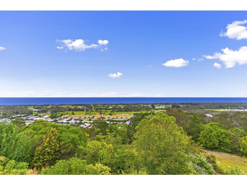 16 Ocean View Parade, Lakes Entrance VIC 3909