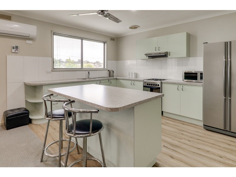 19 West Crescent, Lakes Entrance VIC 3909