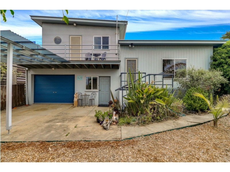 2/42 Hazel Road, Kalimna VIC 3909