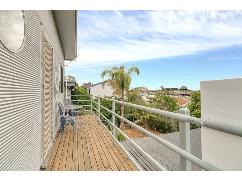 2/42 Hazel Road, Kalimna VIC 3909