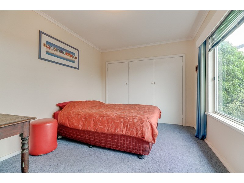 2/42 Hazel Road, Kalimna VIC 3909